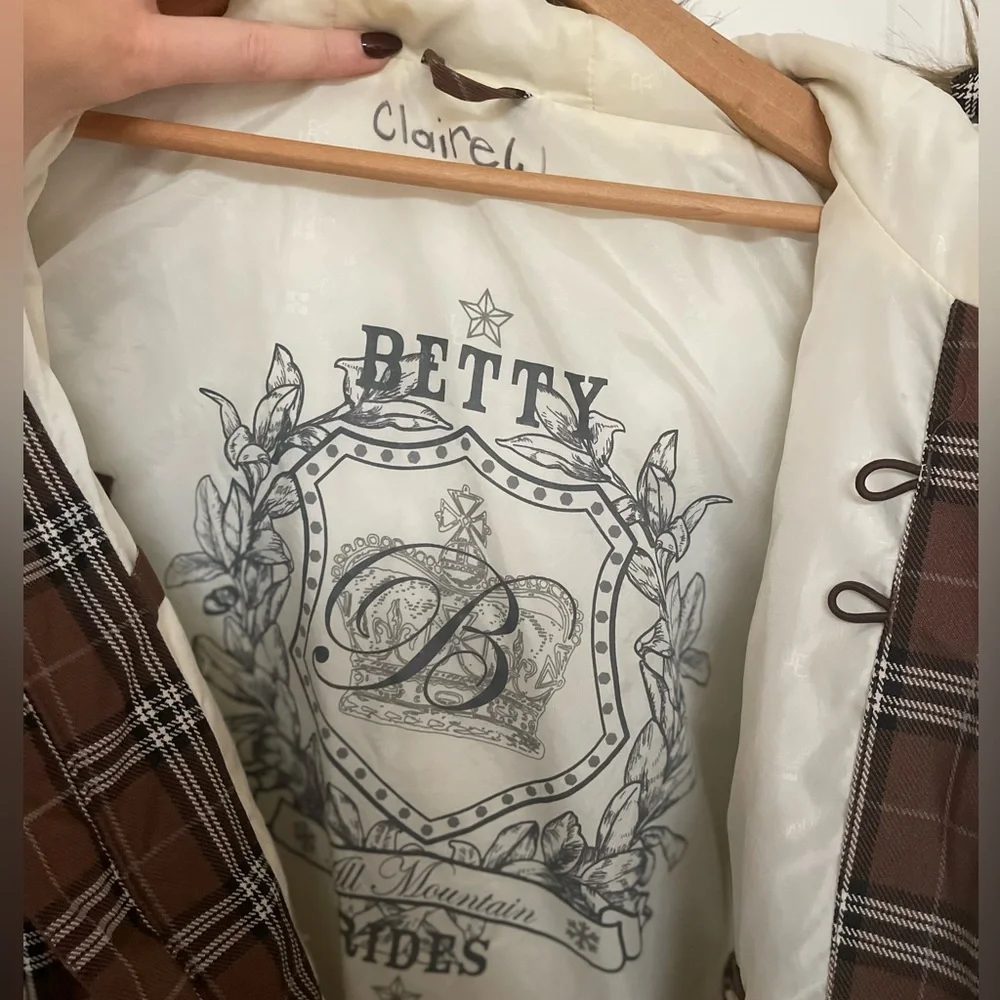 Betty Rides Plaid Snow Jacket - Picture 4 of 4